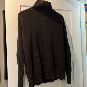 Lululemon sweater 🖤